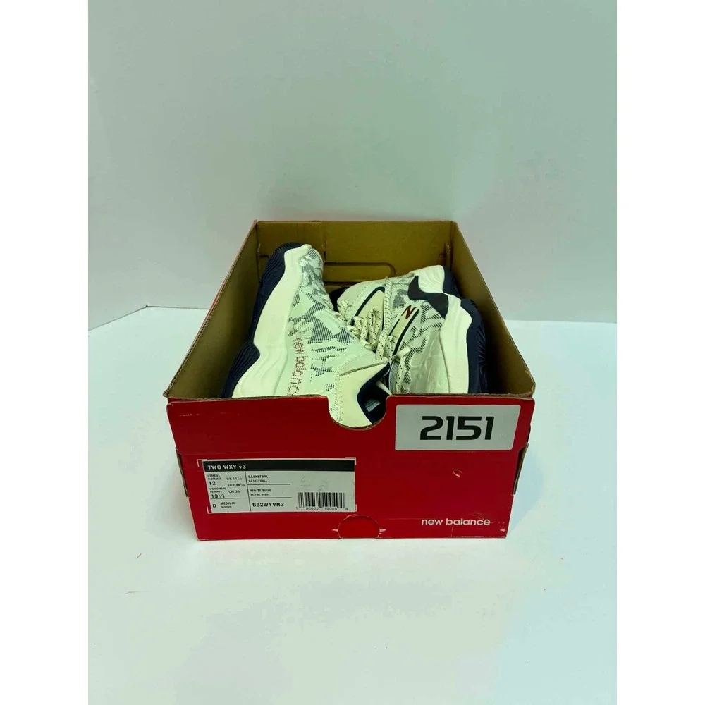 New Balance FuelCell Two WXY v3 Basketball Shoes Mens 12/Wmns 13.5 Cream Navy